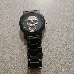 Black watch silver skull watch worn once